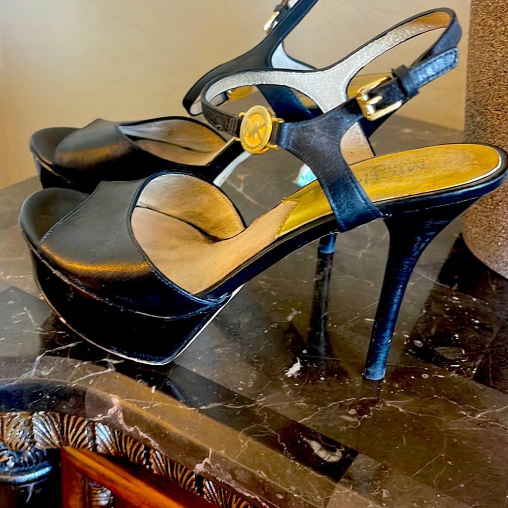Michael Kors Women black Heels Shoes Sz 6